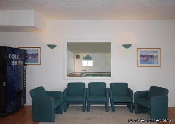 Rodeway Inn & Suites Монтичелло Интерьер фото